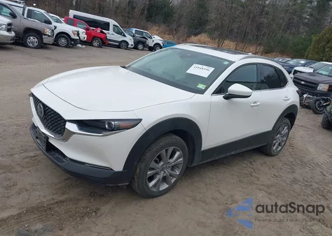 2021 Mazda Cx-30 Premium z USA, uszkodzony, nr VIN 3MVDMBDM8MM216520